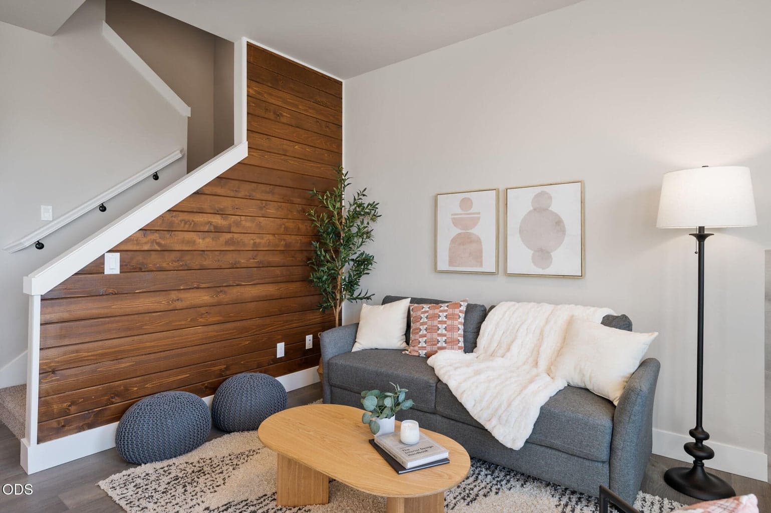 Photo of 20556 Empire Avenue 2 of 36