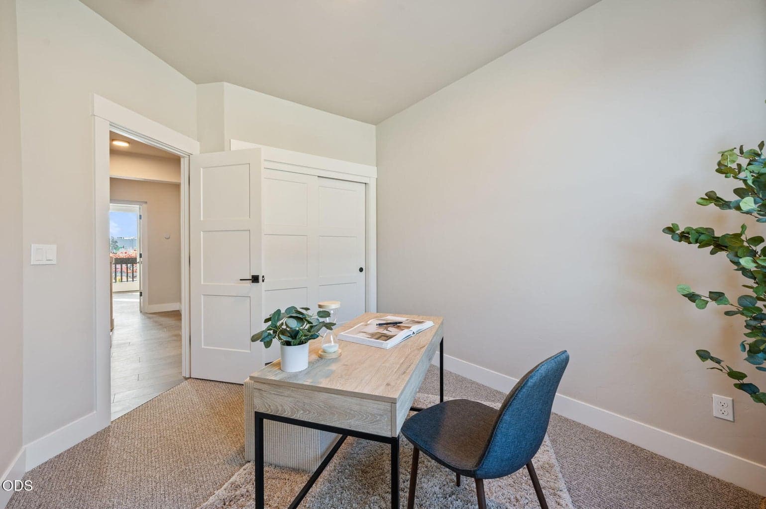 Photo of 20556 NE Empire Avenue 24 of 36