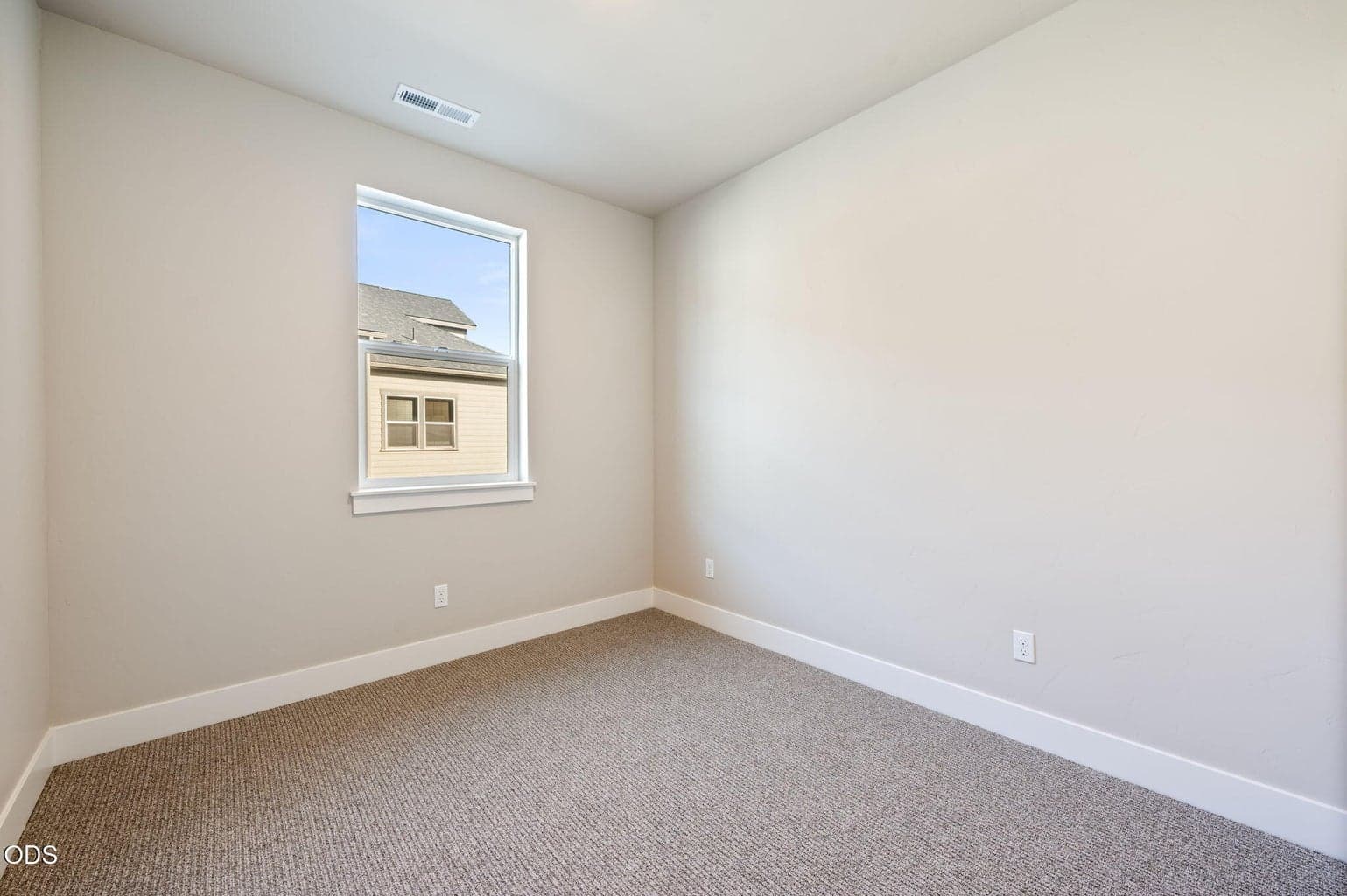 Photo of 20556 NE Empire Avenue 25 of 36