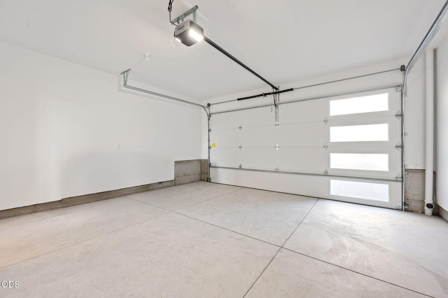 Photo of 20556 NE Empire Avenue 31 of 36