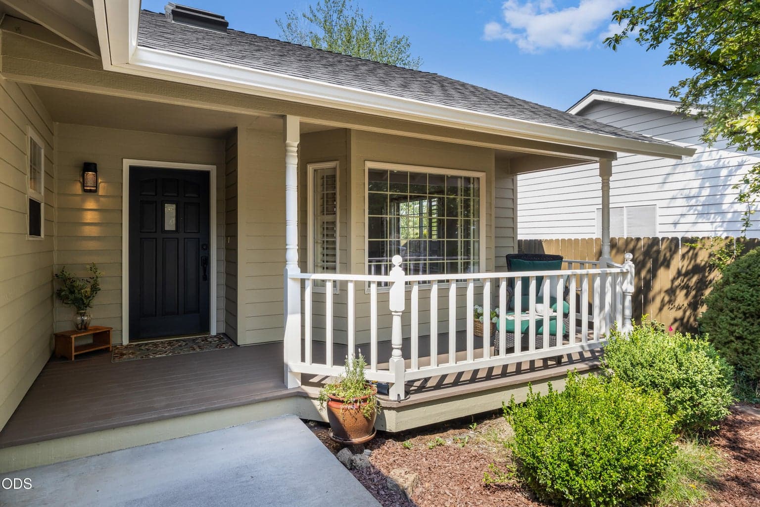 Photo of 2124 Carrie Lane 4 of 39
