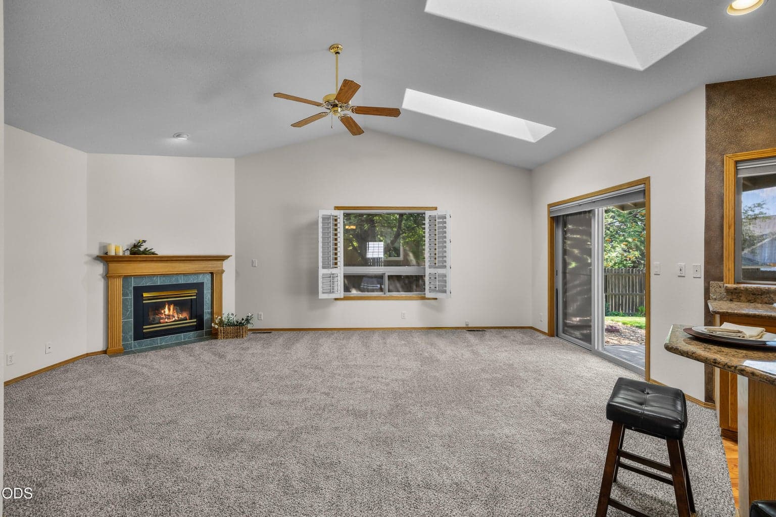Photo of 2124 NE Carrie Lane 17 of 39