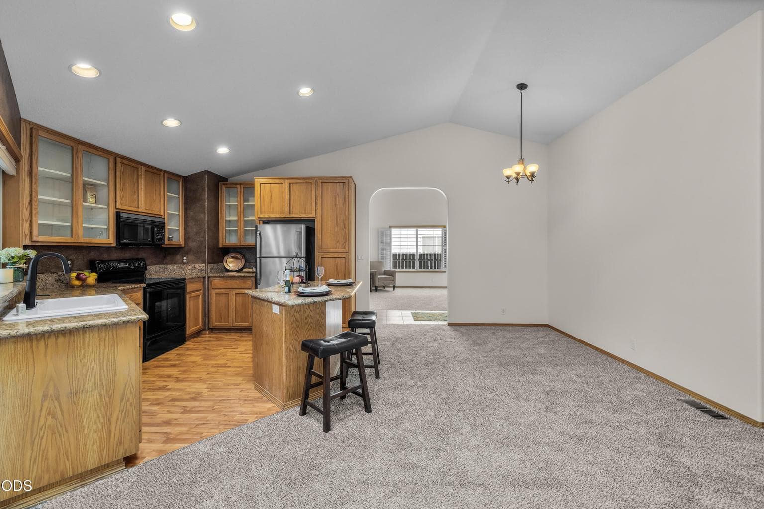 Photo of 2124 NE Carrie Lane 20 of 39