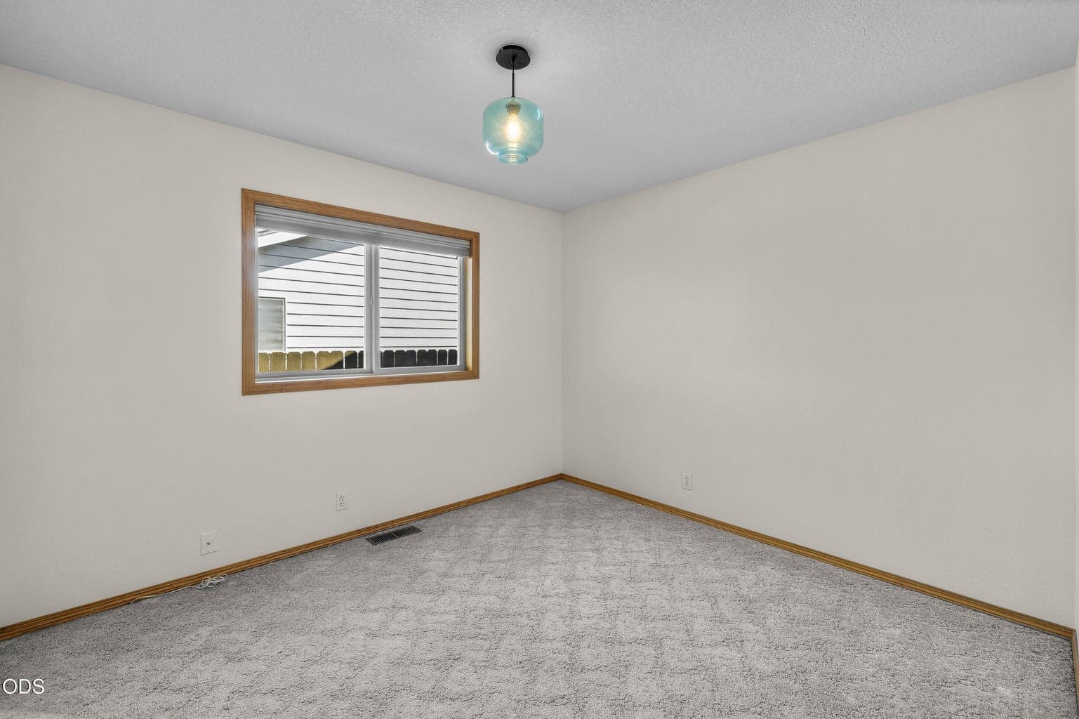 Photo of 2124 NE Carrie Lane 23 of 39