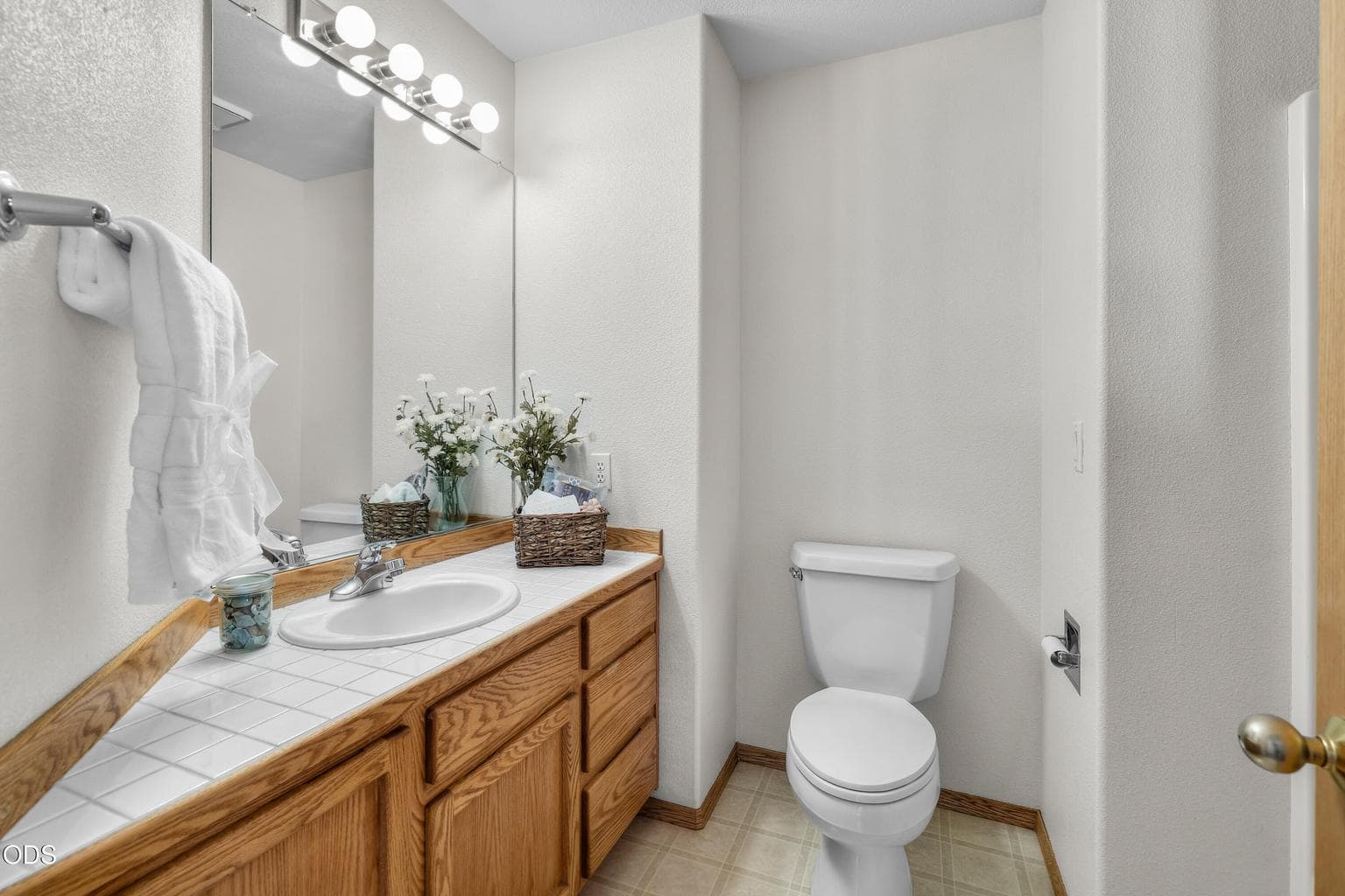 Photo of 2124 NE Carrie Lane 25 of 39