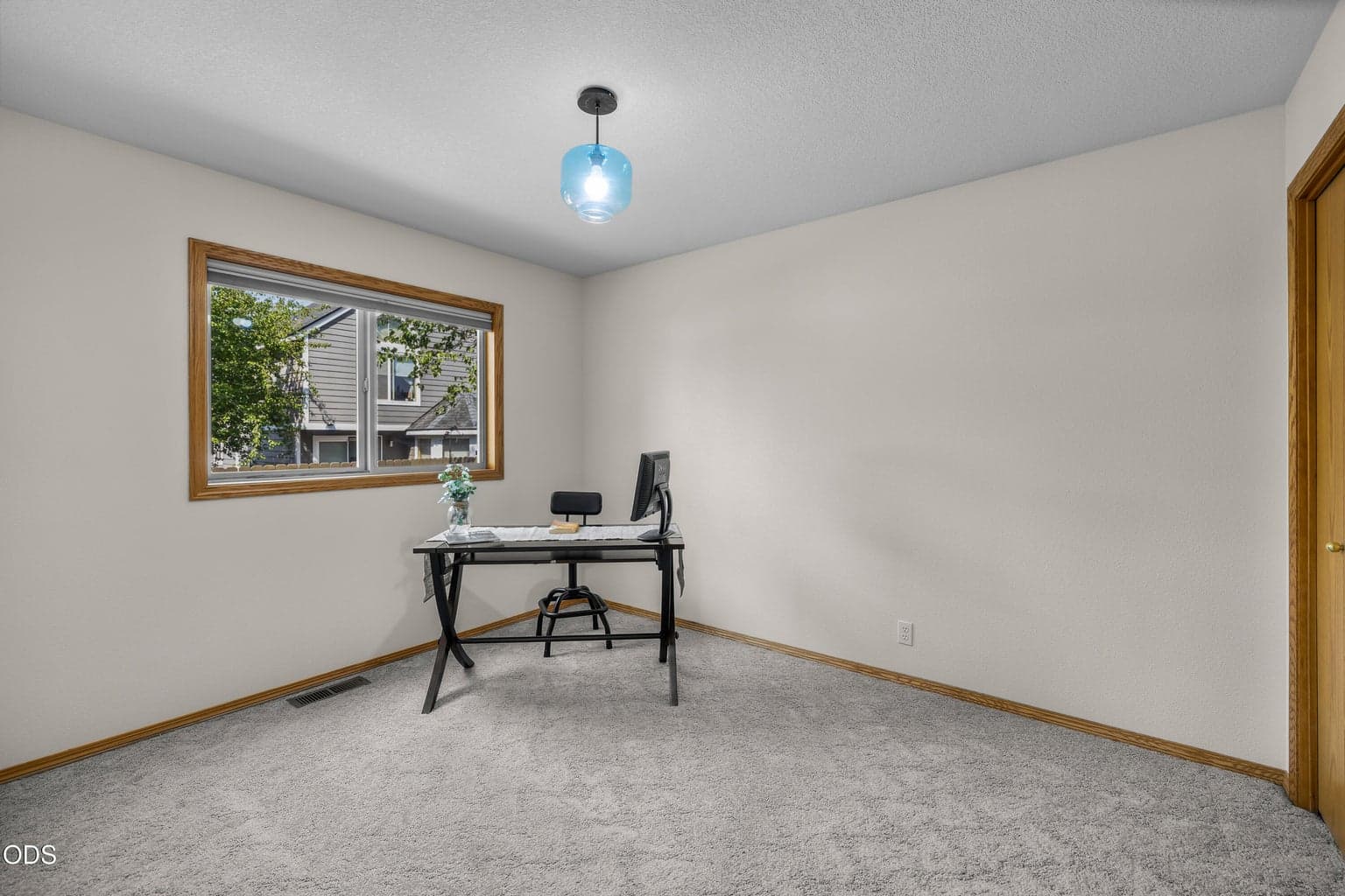 Photo of 2124 NE Carrie Lane 27 of 39