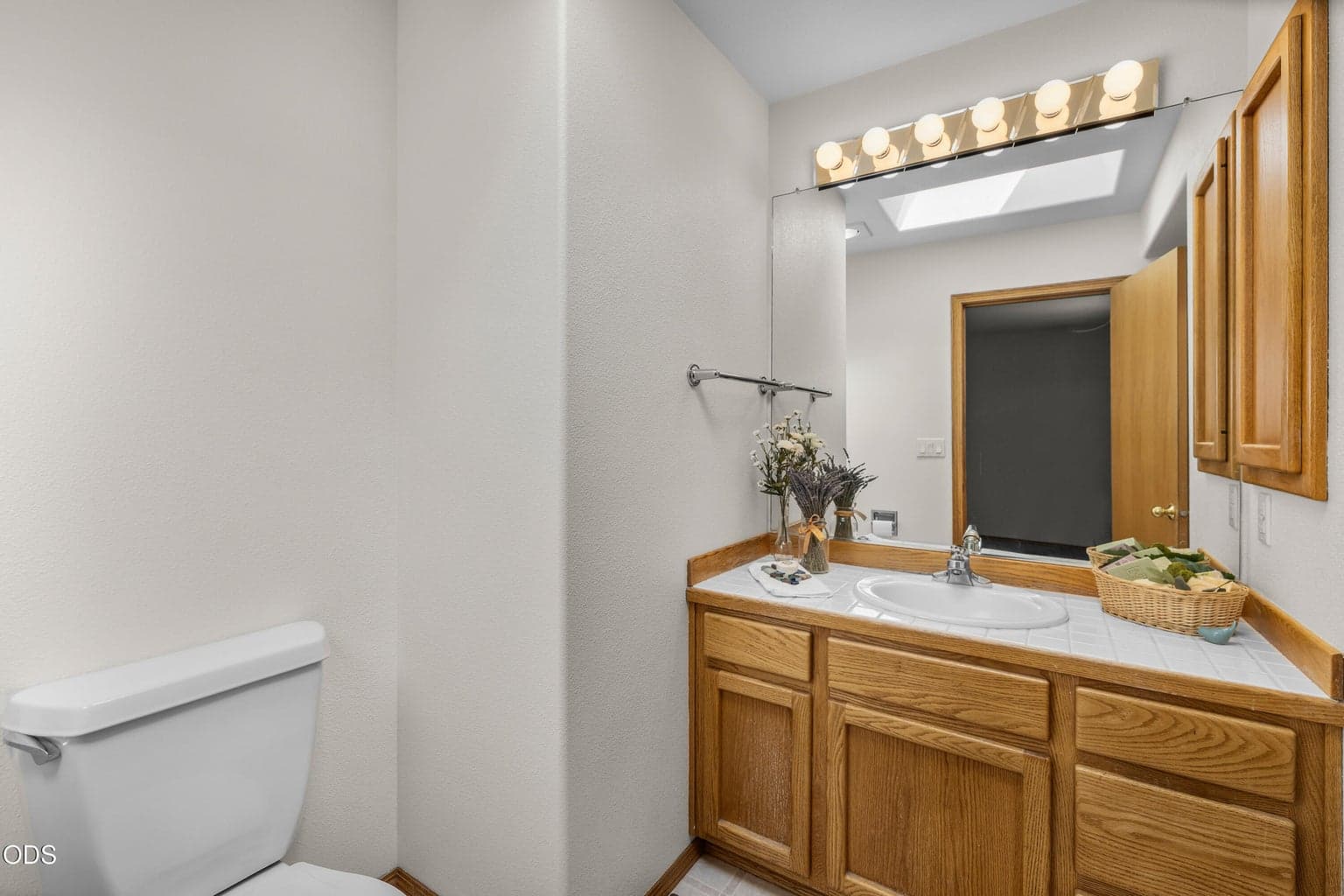 Photo of 2124 NE Carrie Lane 32 of 39