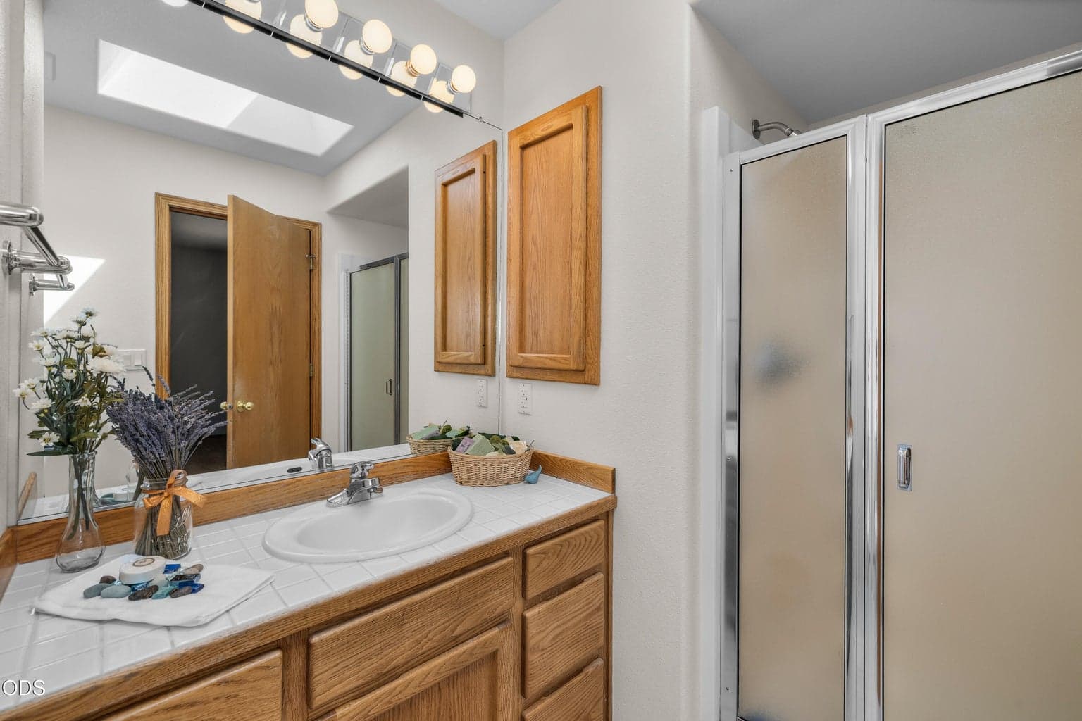 Photo of 2124 NE Carrie Lane 33 of 39