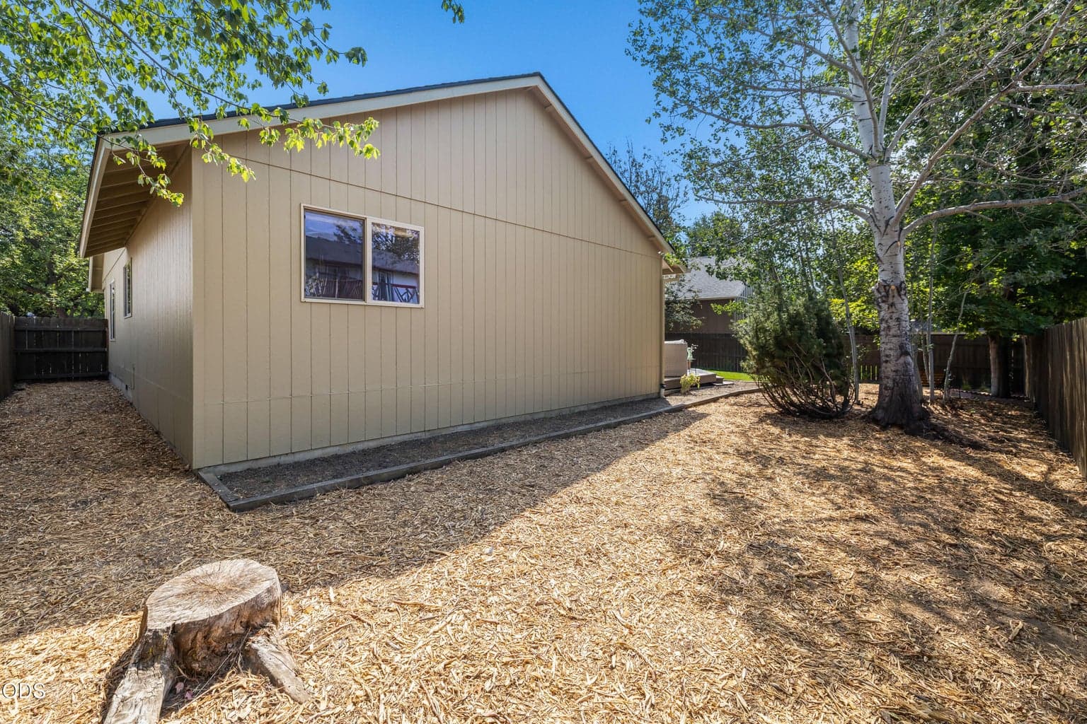 Photo of 2124 NE Carrie Lane 37 of 39