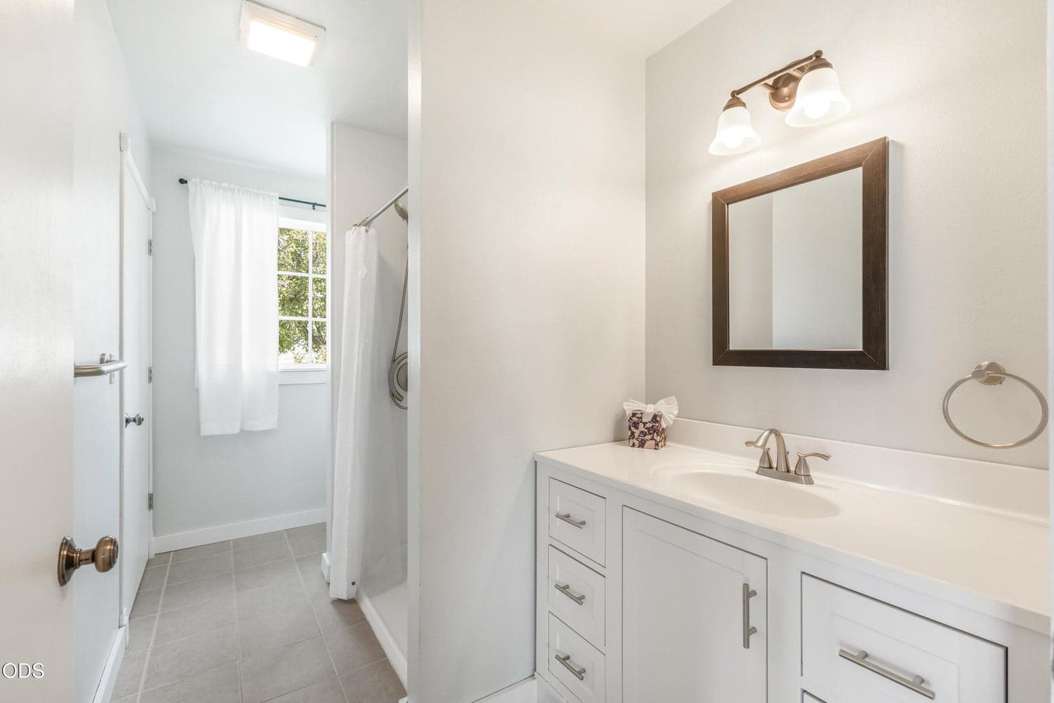 Photo of 7070 NE Juniper Ridge Road 15 of 49