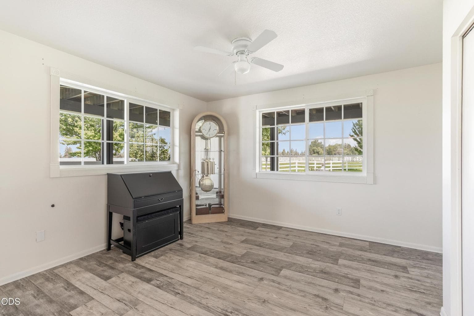 Photo of 7070 NE Juniper Ridge Road 14 of 49