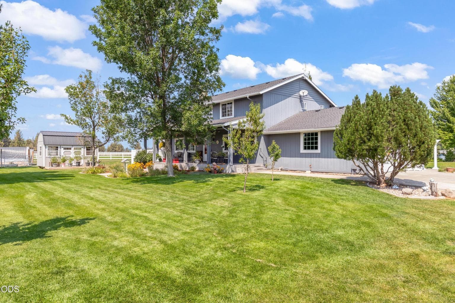 Photo of 7070 NE Juniper Ridge Road 29 of 49