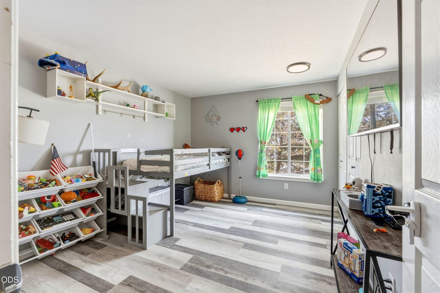 Photo of 709 SW Lorraine Drive 24 of 35