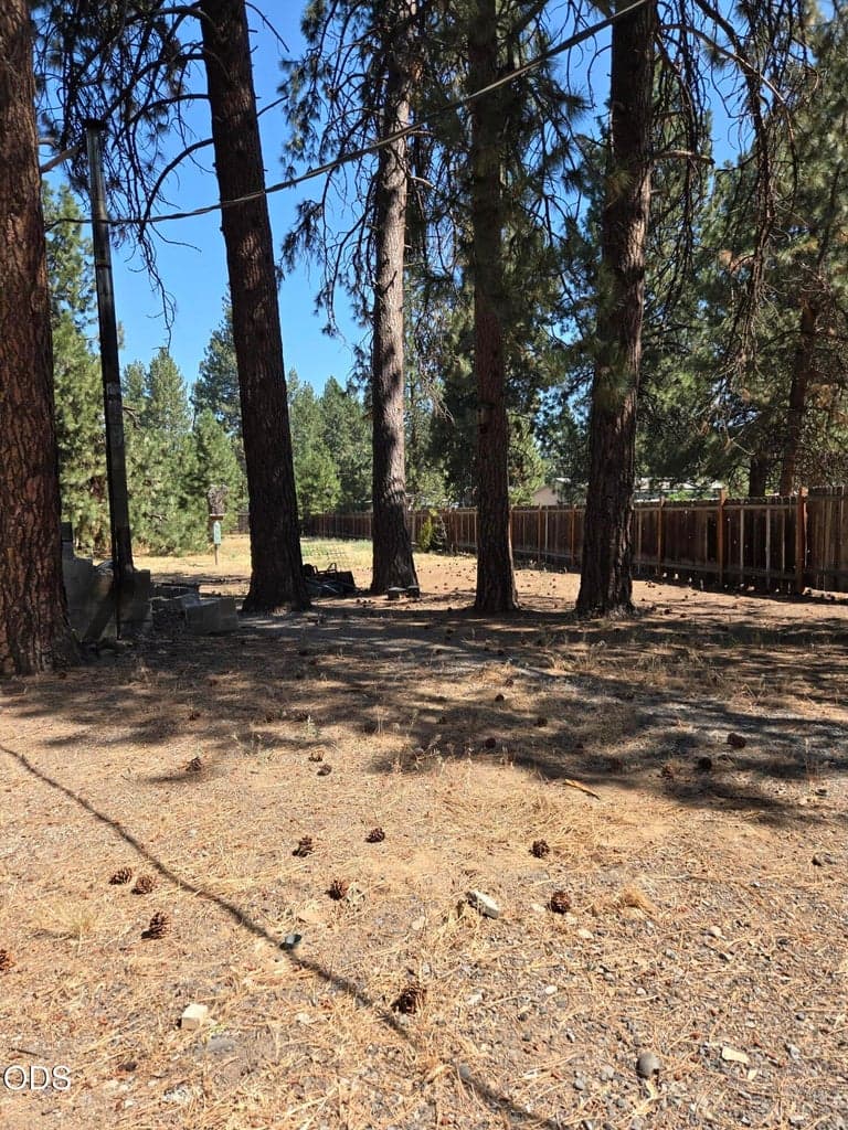 Photo of 60444 Pocahontas Lane 5 of 12