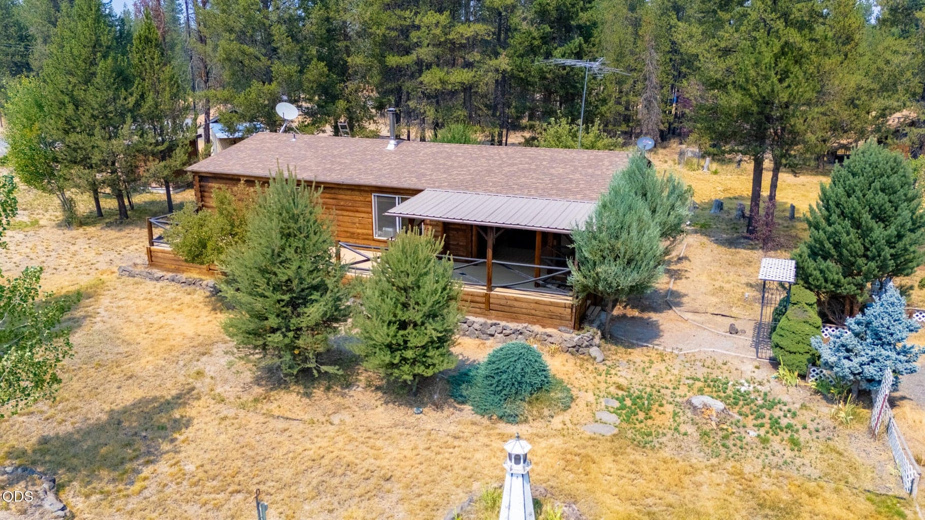 Photo of 145111 Lanewood Drive 3 of 35