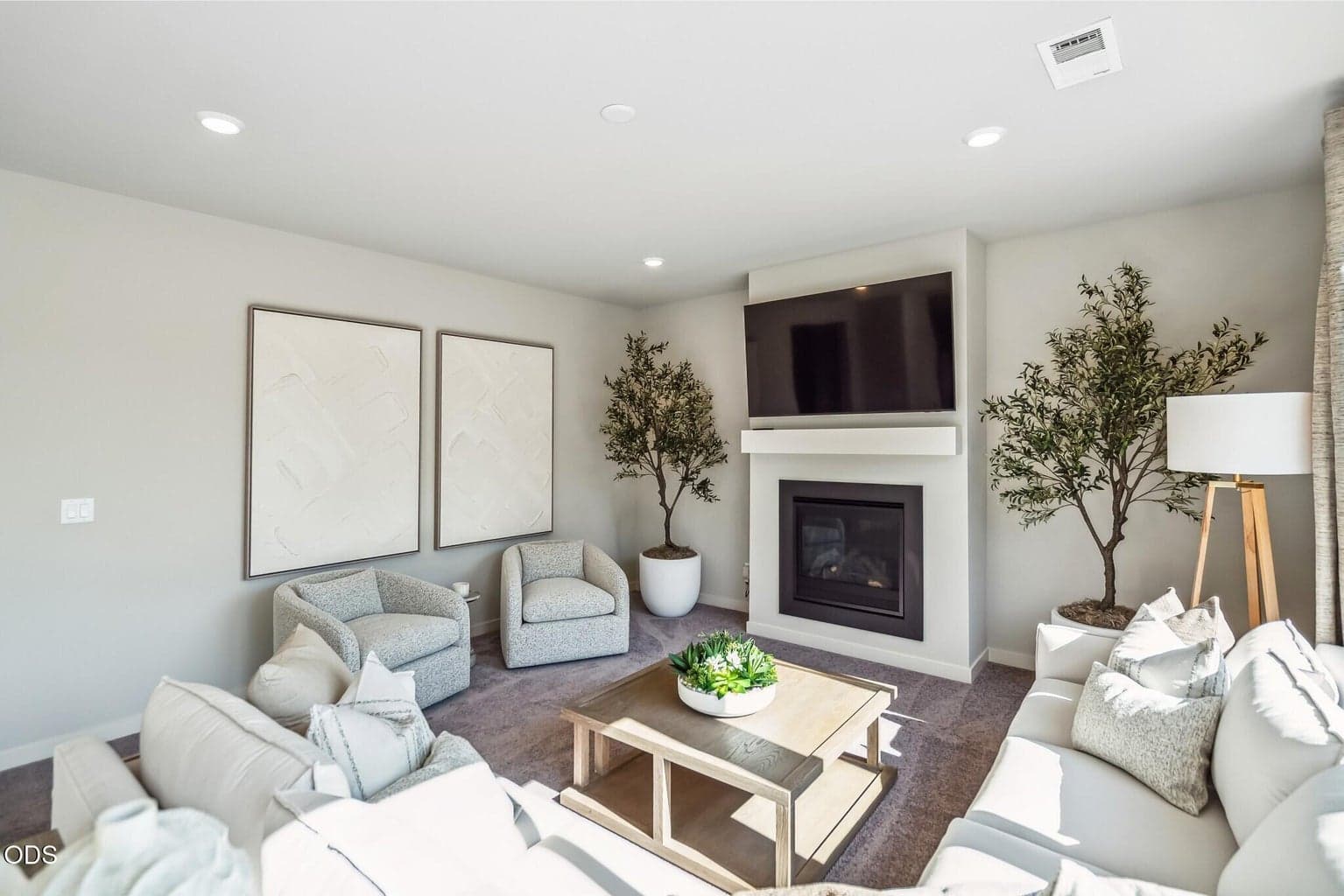 Photo of 63107 NE Henningsen Pl 9 of 27