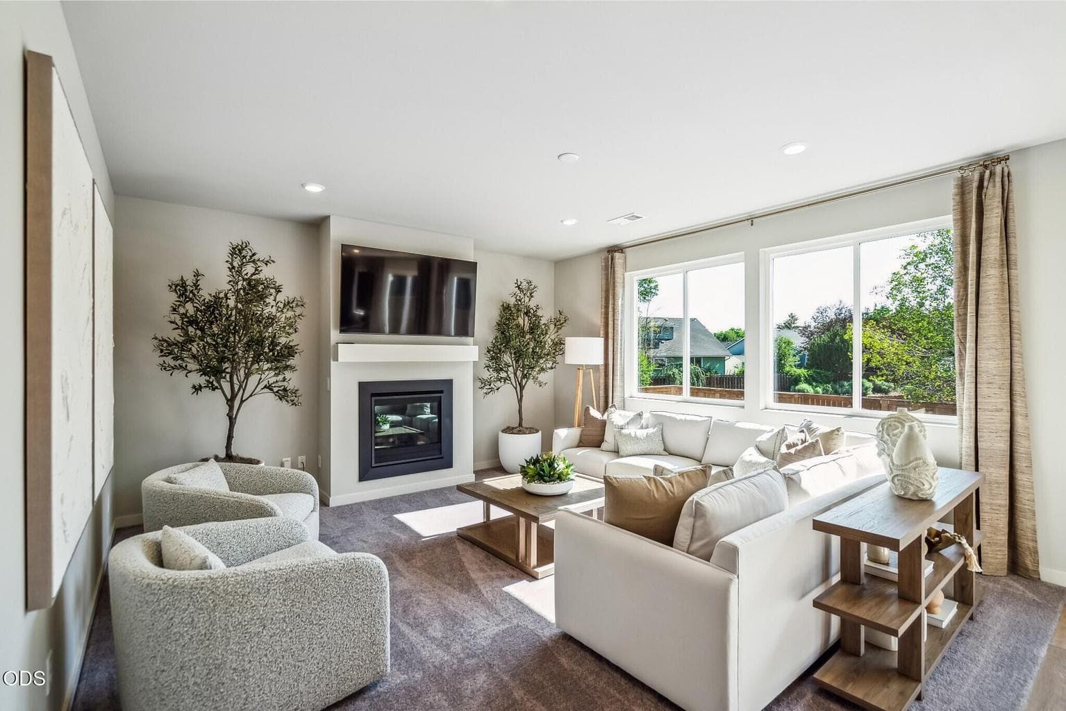 Photo of 63107 NE Henningsen Pl 12 of 27