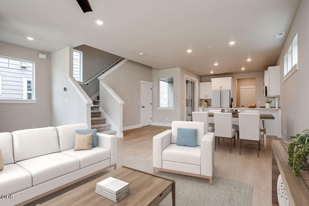 Photo of 3899 Petrosa Avenue 2 of 24