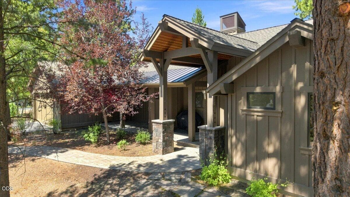 Photo of 56556 Caldera Springs Court 4 of 80