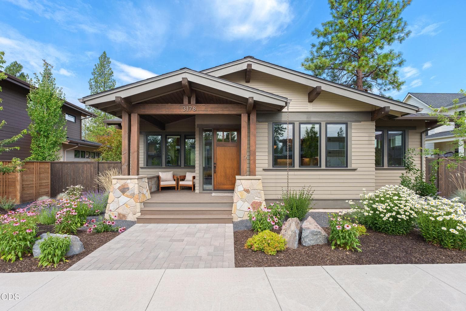 Photo of 3178 Celilo Lane 1 of 57