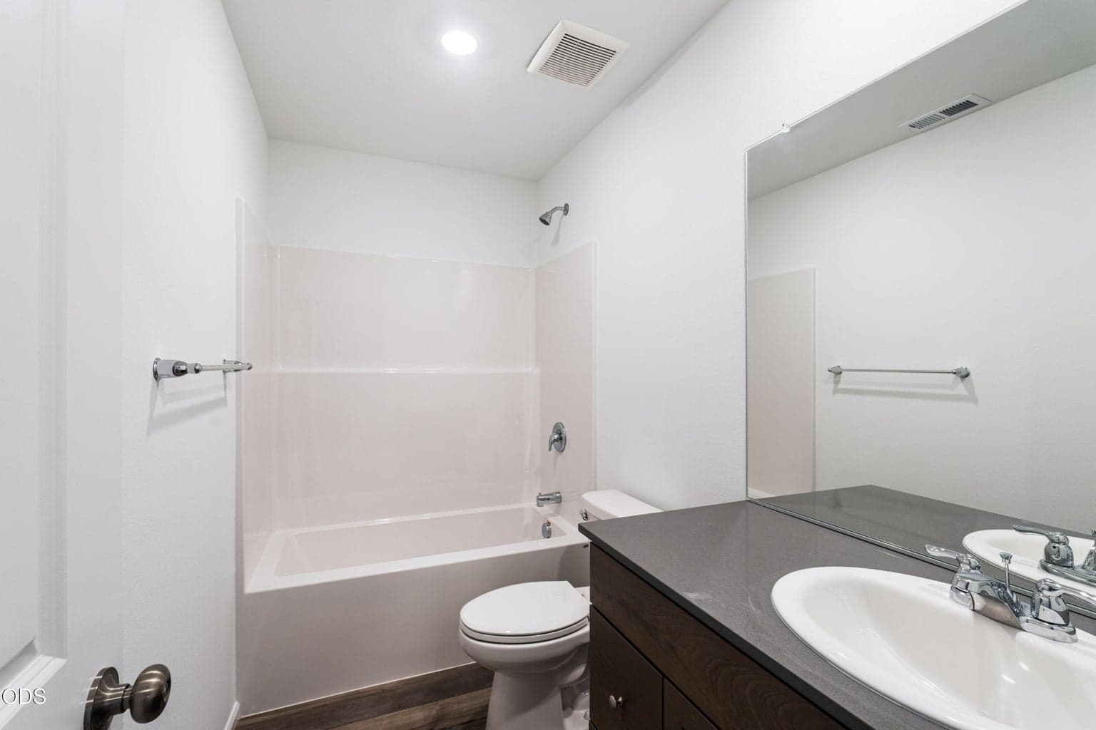 Photo of 16681 Cottage Pine St 17 of 33