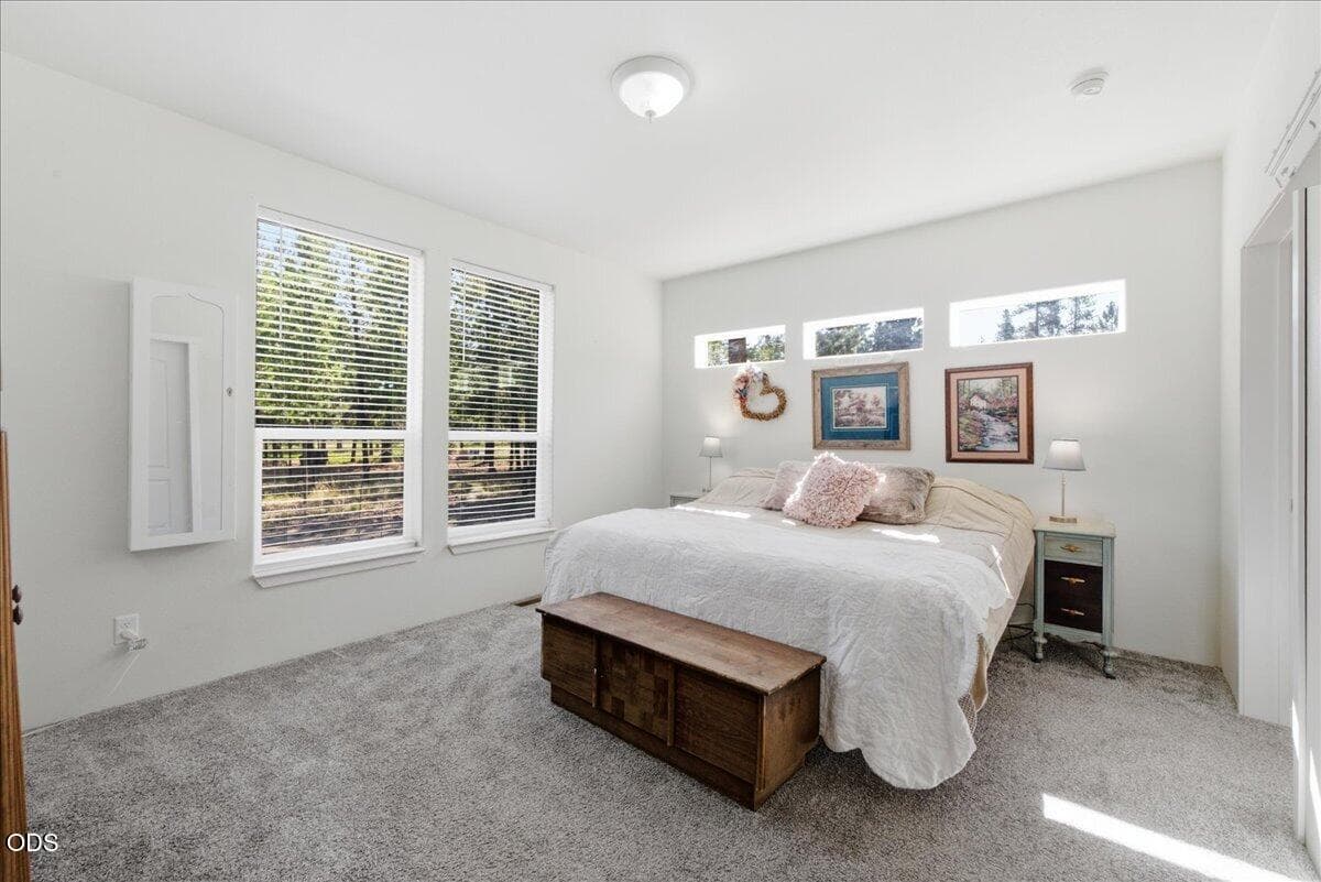 Photo of 15461 Federal Road 11 of 34
