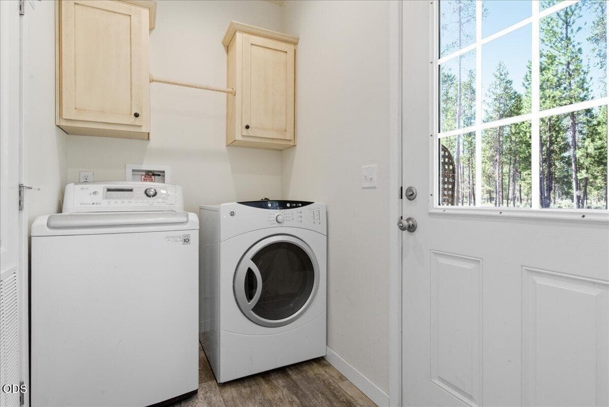 Photo of 15461 Federal Road 15 of 34
