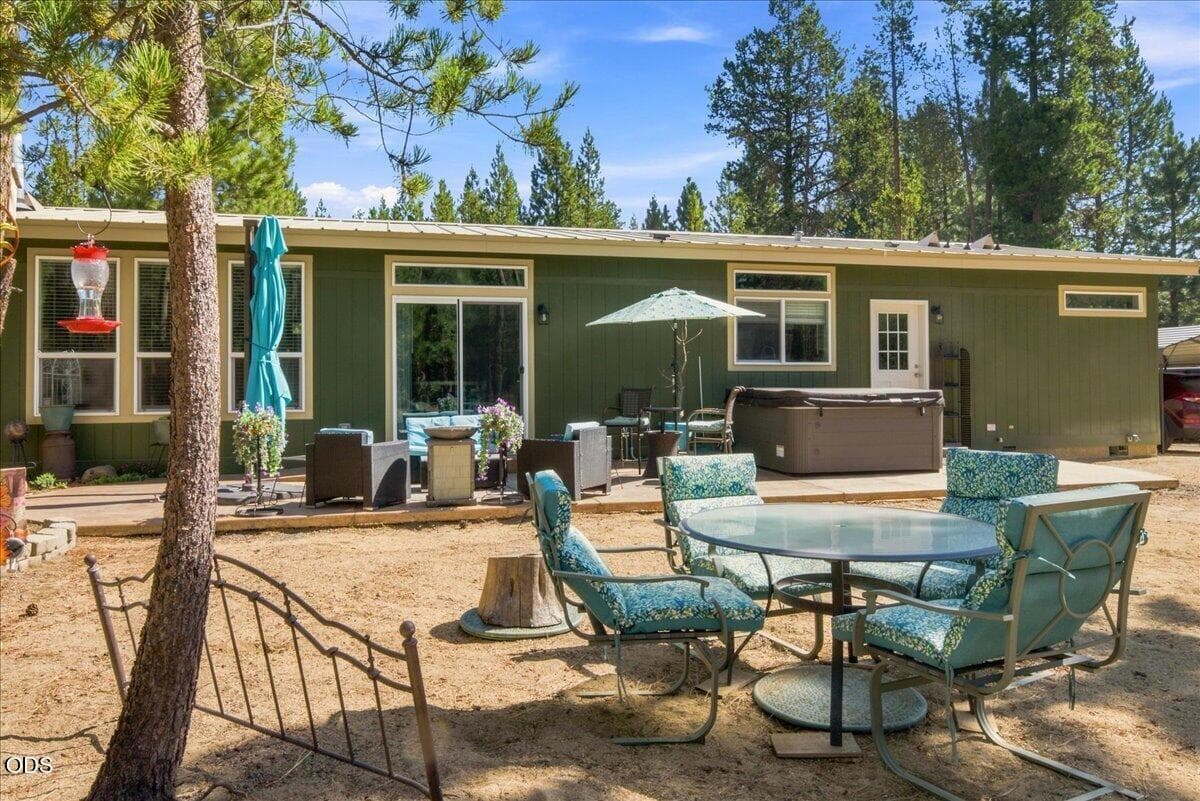 Photo of 15461 Federal Road 24 of 34