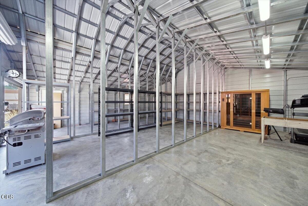 Photo of 15461 Federal Road 29 of 34