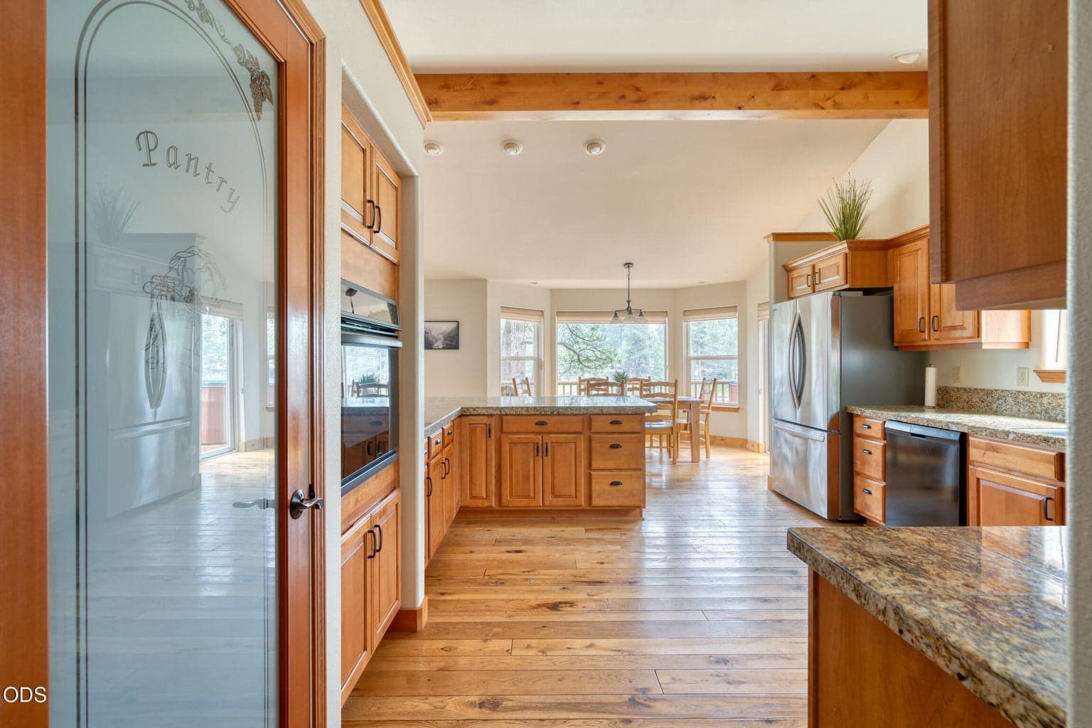 Granite counters and pantry