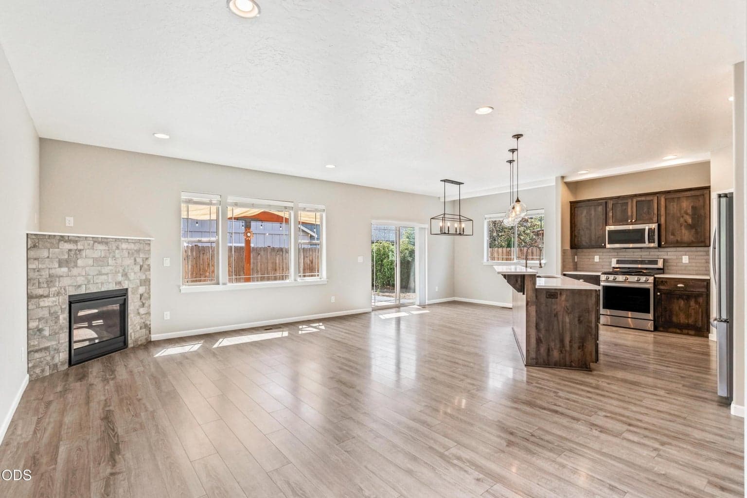 Photo of 3022 Boxelder Avenue 4 of 41