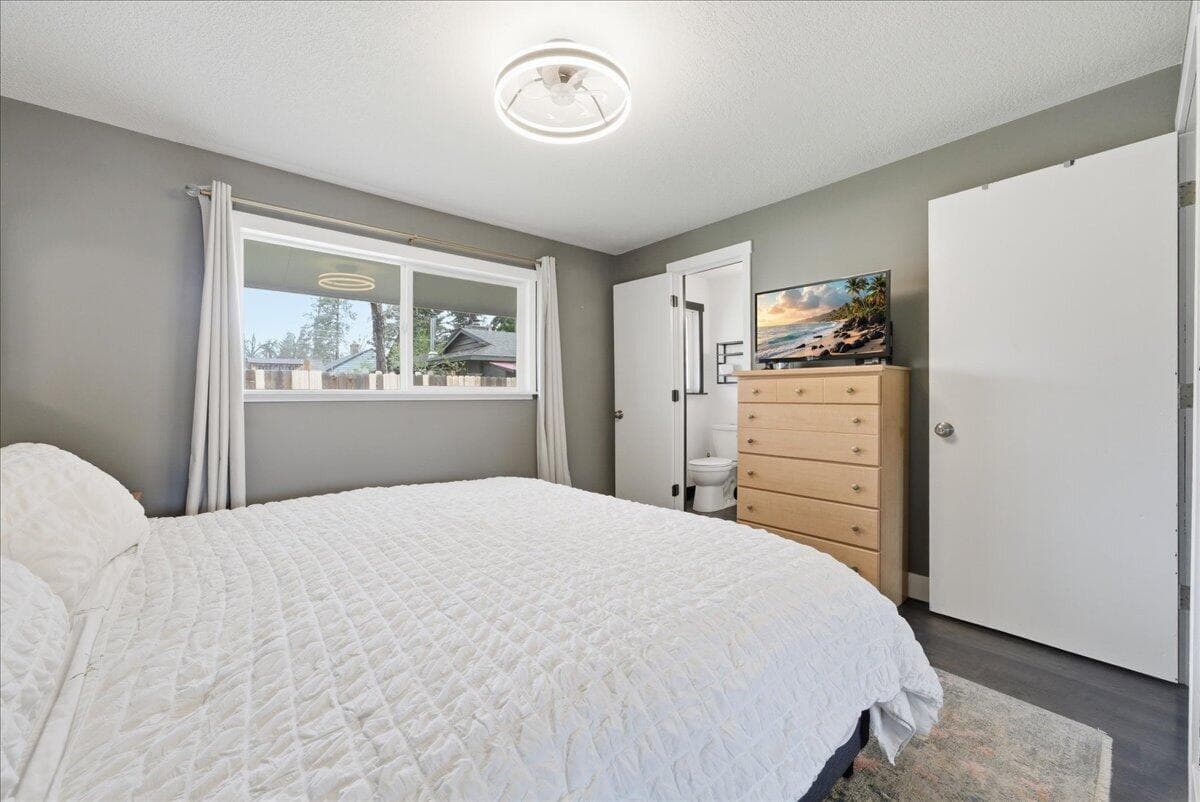 Photo of 758 NE Quimby Avenue 31 of 47