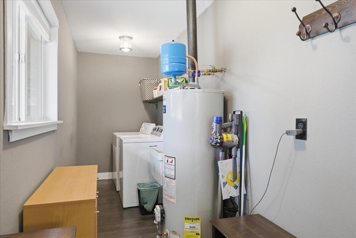 Photo of 758 NE Quimby Avenue 35 of 47