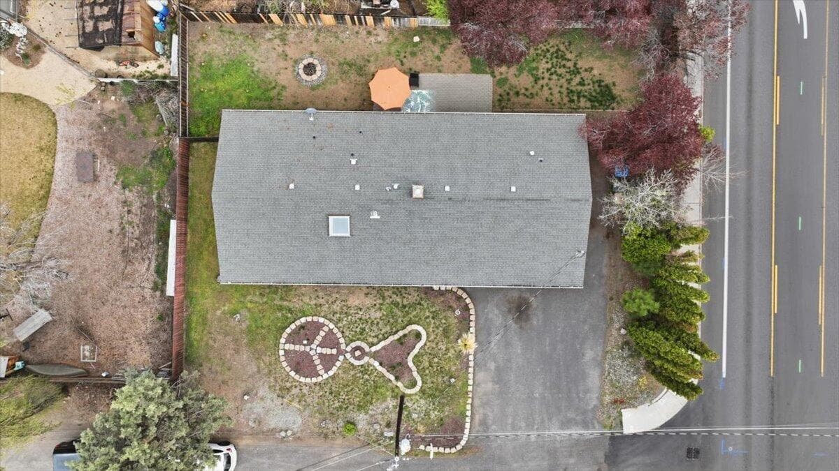 Photo of 758 NE Quimby Avenue 44 of 47