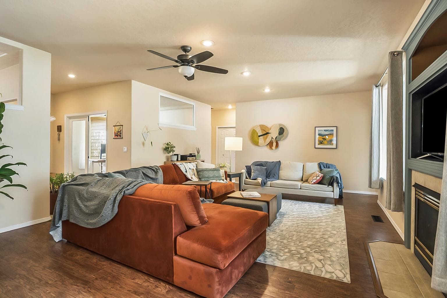 Living Room with Gas Fireplace