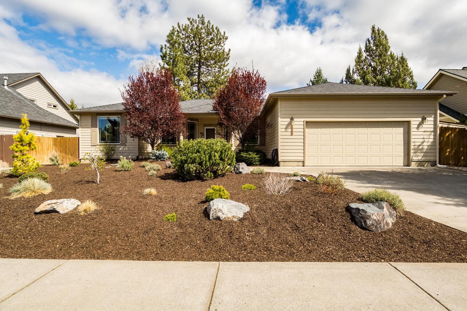 800 SE Shadowood Dr Bend, OR 97702