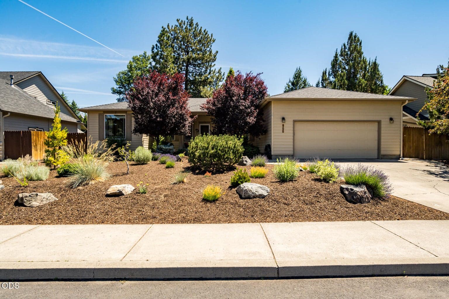 800 SE Shadowood Dr, Bend, OR 97702