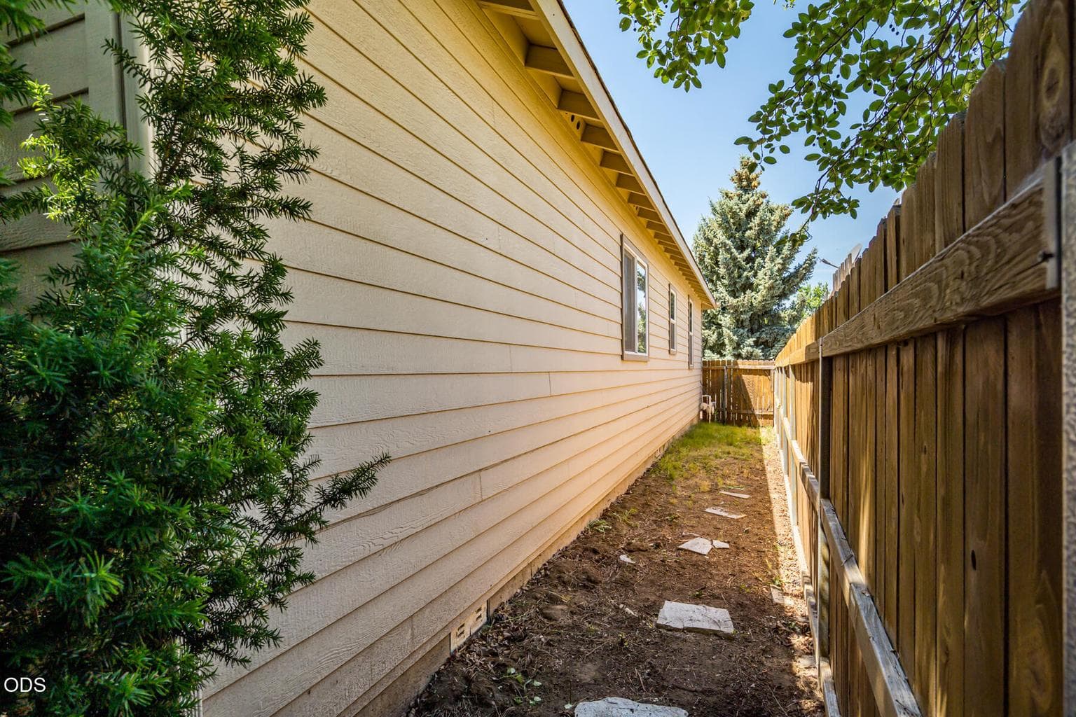 Photo of 800 SE Shadowood Drive 53 of 54