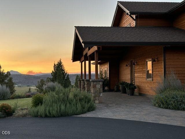 Photo of 2918 NW Century 6 of 62