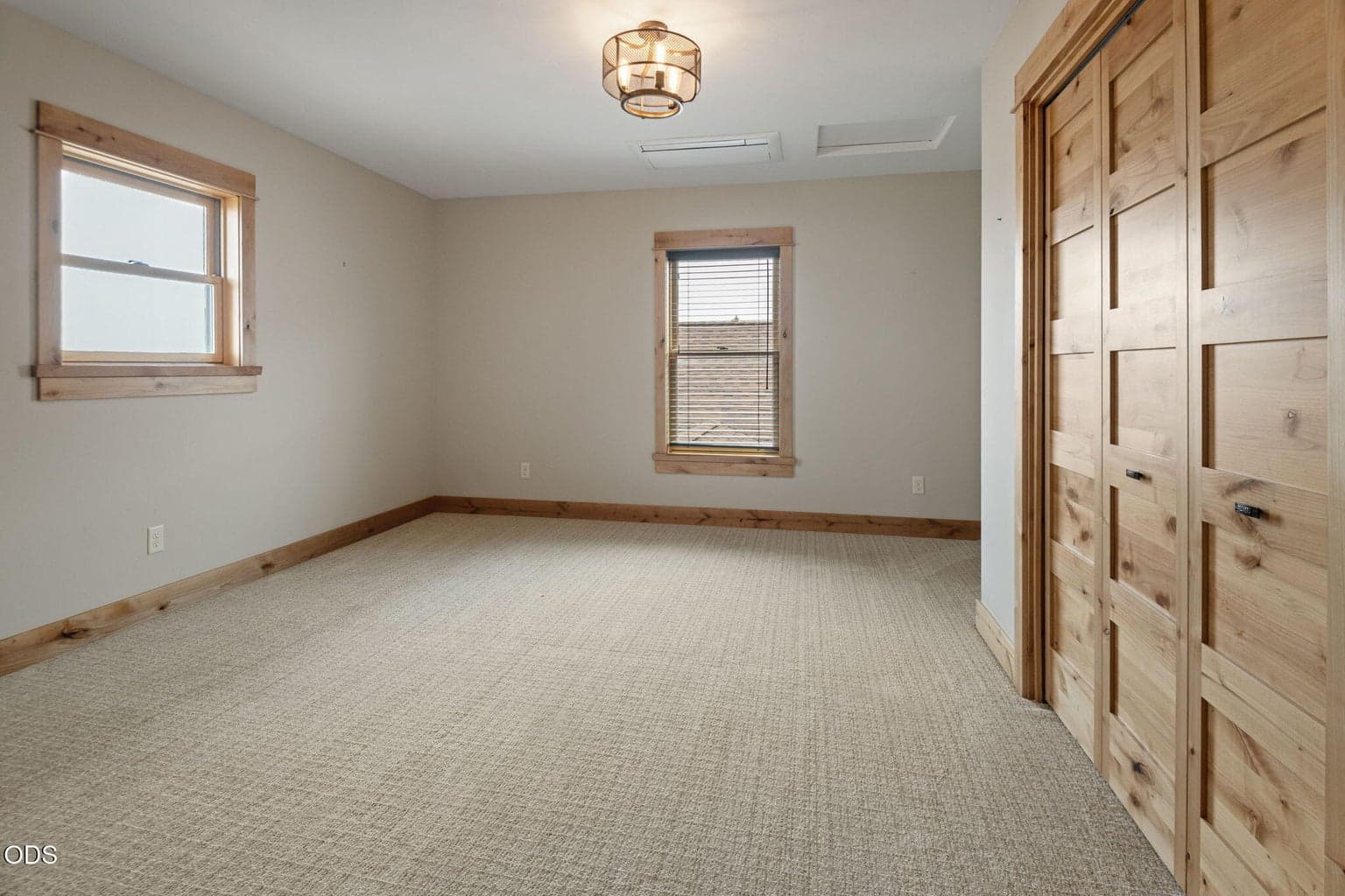Photo of 2918 NW Century 36 of 62