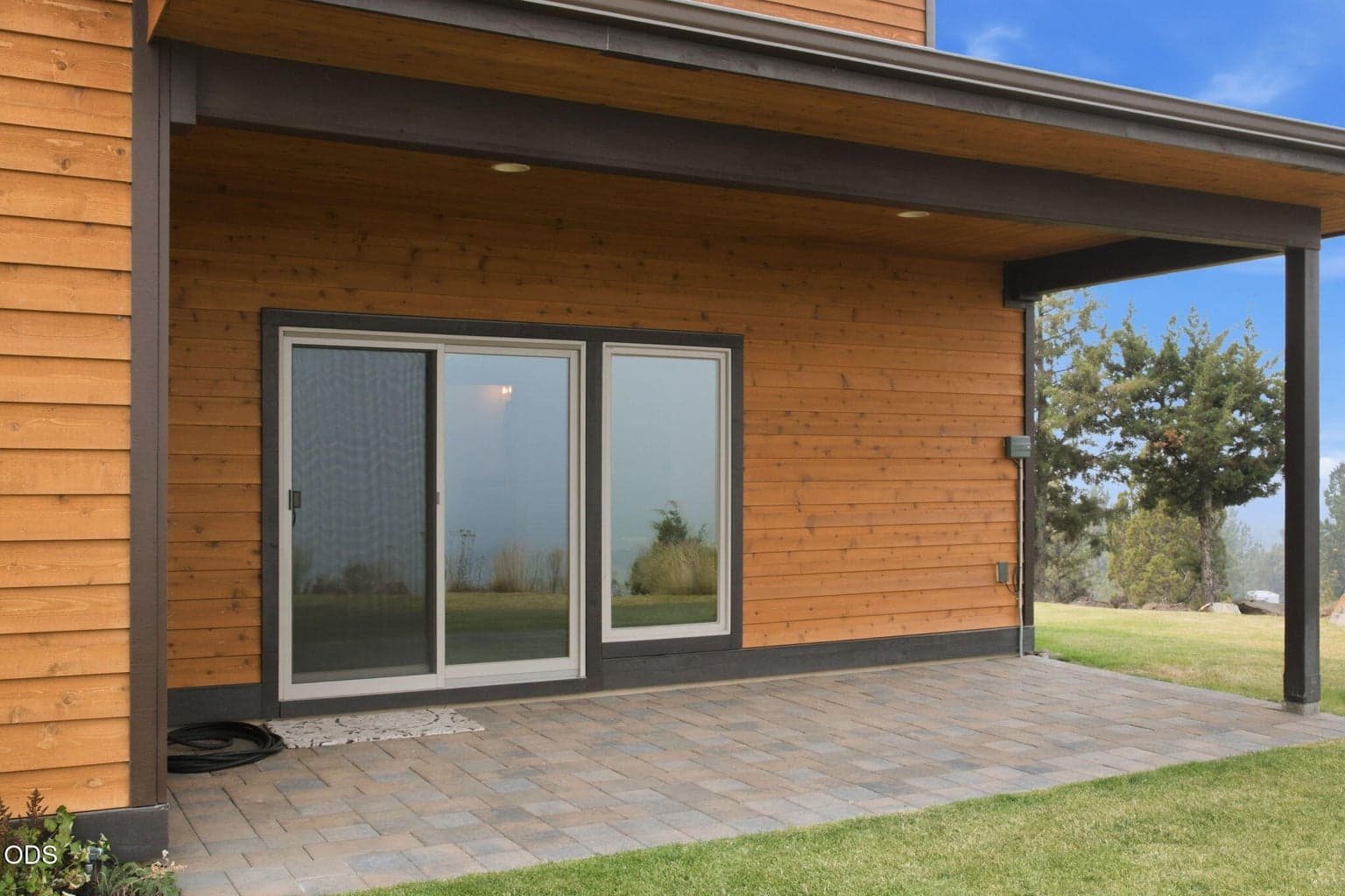 Seperate patio for primary suite