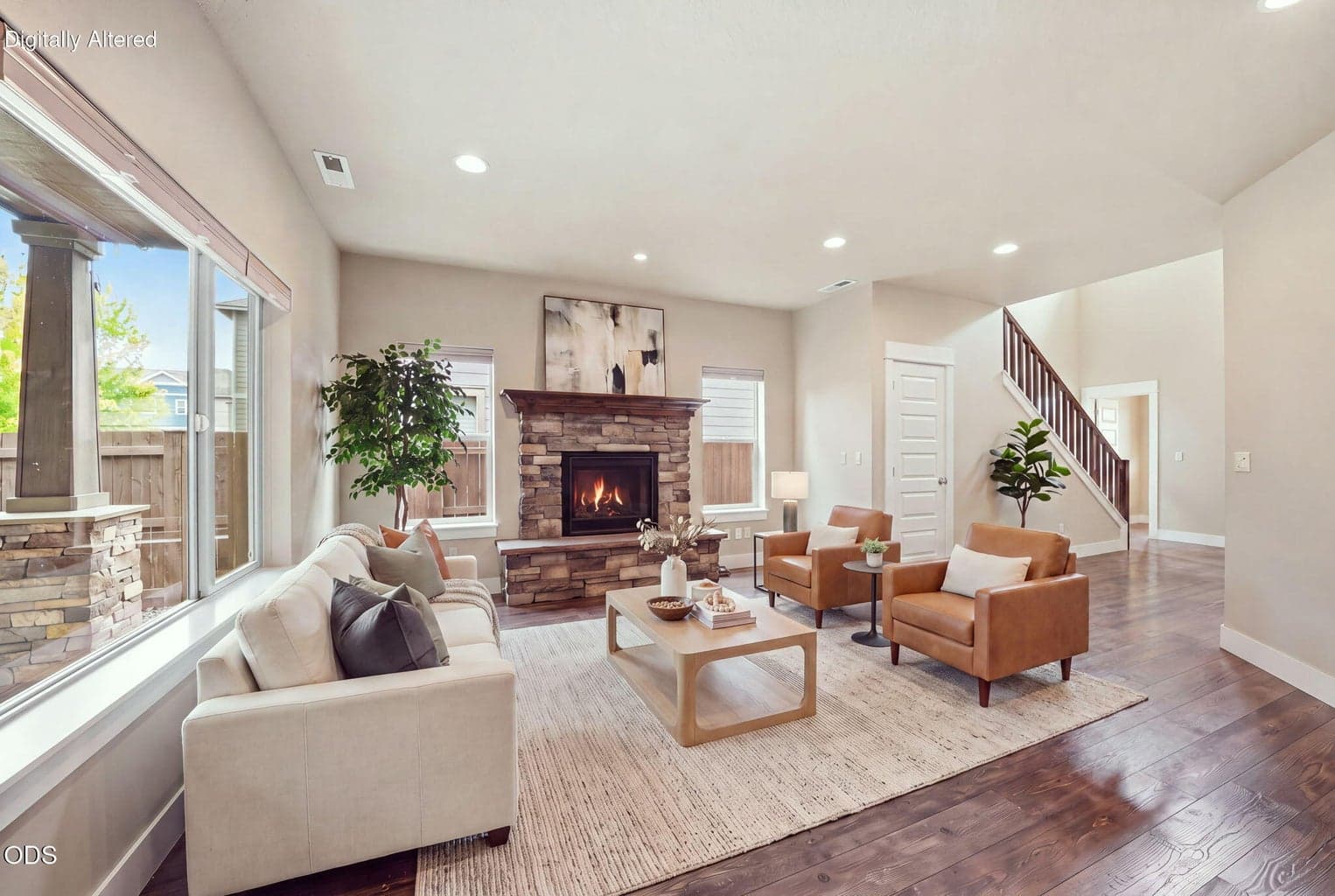 Photo of 3024 NE Flagstone Avenue 4 of 39