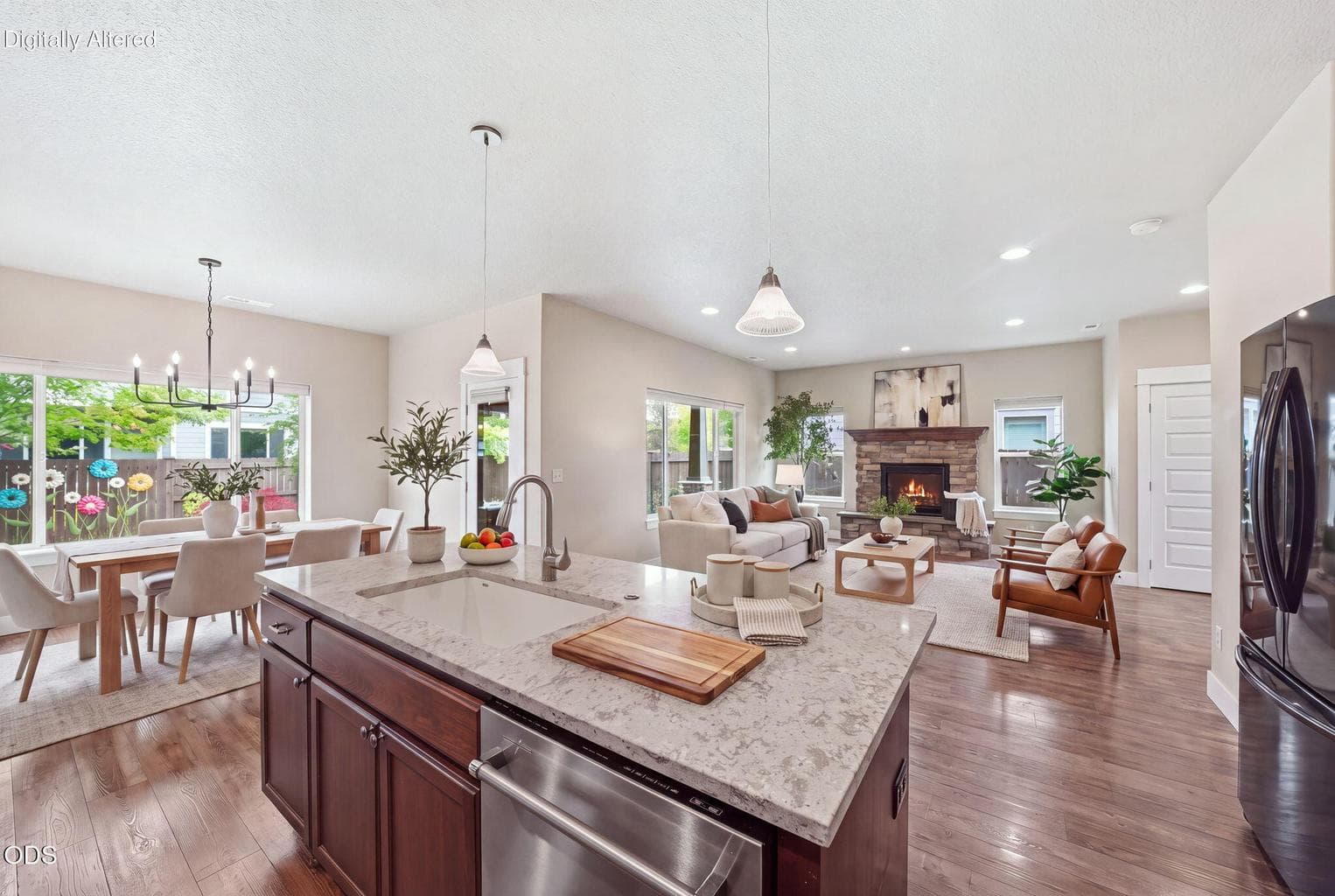 Photo of 3024 NE Flagstone Avenue 5 of 39