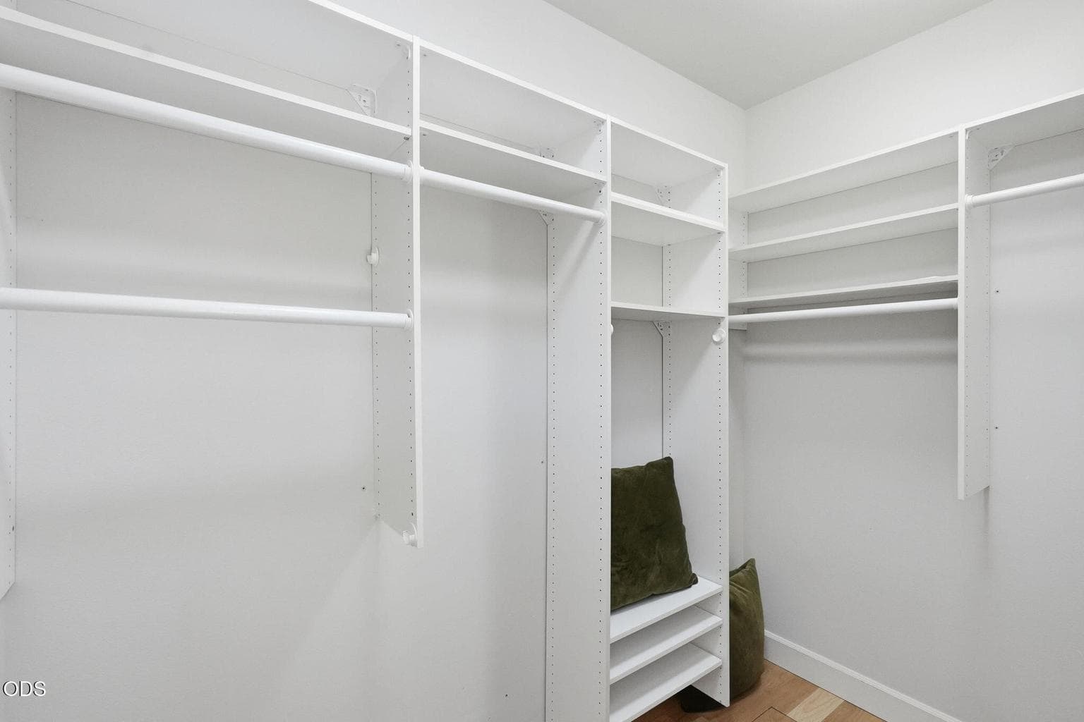 Photo of 825 NE Wiest Way 23 of 58