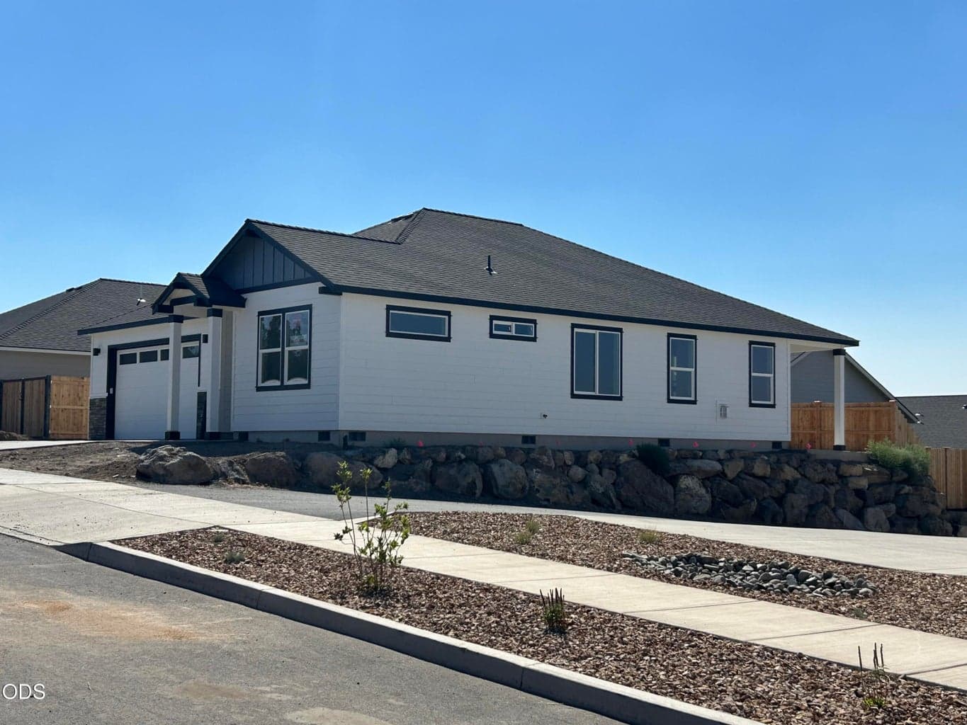 Photo of 3844 Antelope Way 2 of 17
