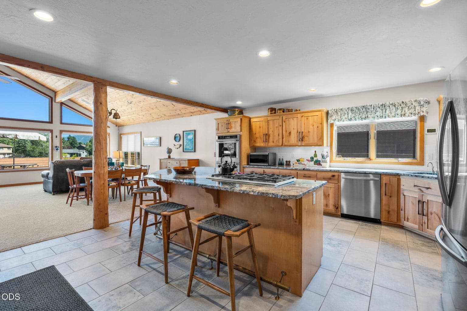 Double Ovens, Wolf Gas Range and Stainless Steel Appliances