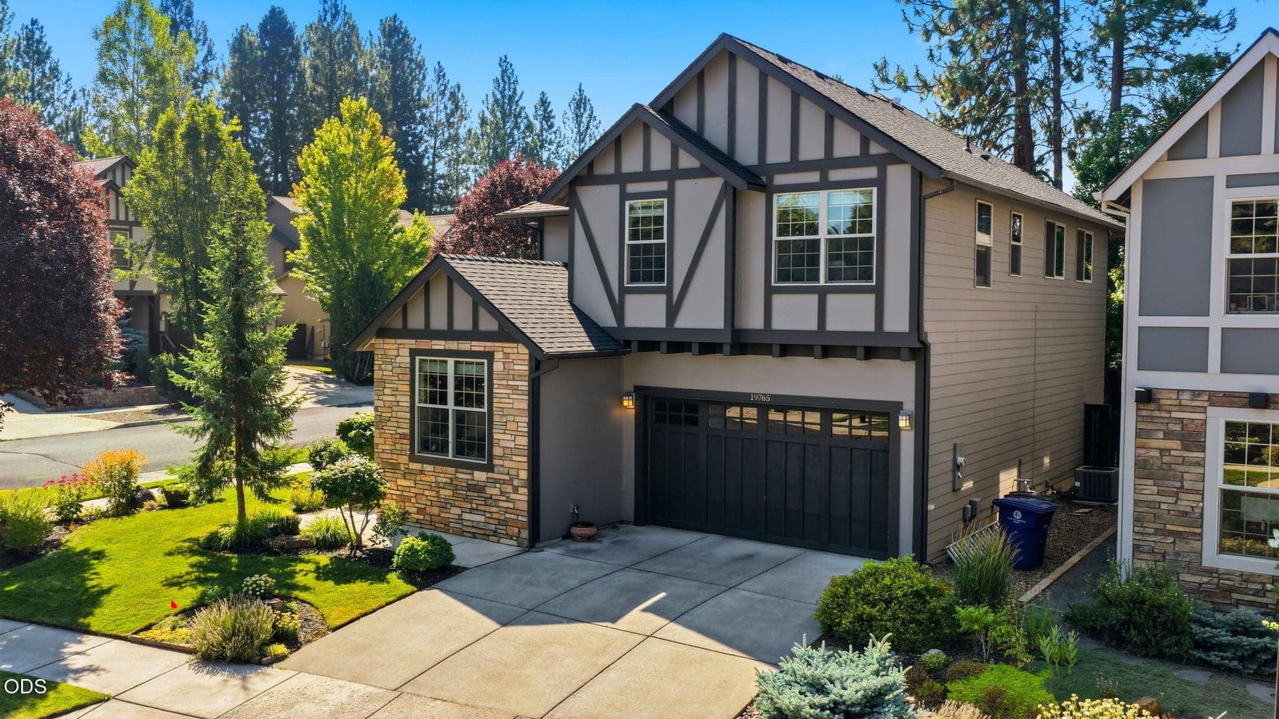 Photo of 19765 Clarion Avenue 49 of 61