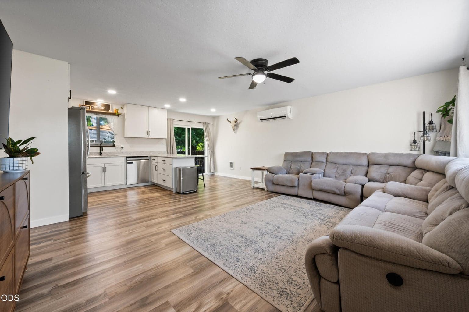 Photo of 2857 Pumice Place 4 of 29