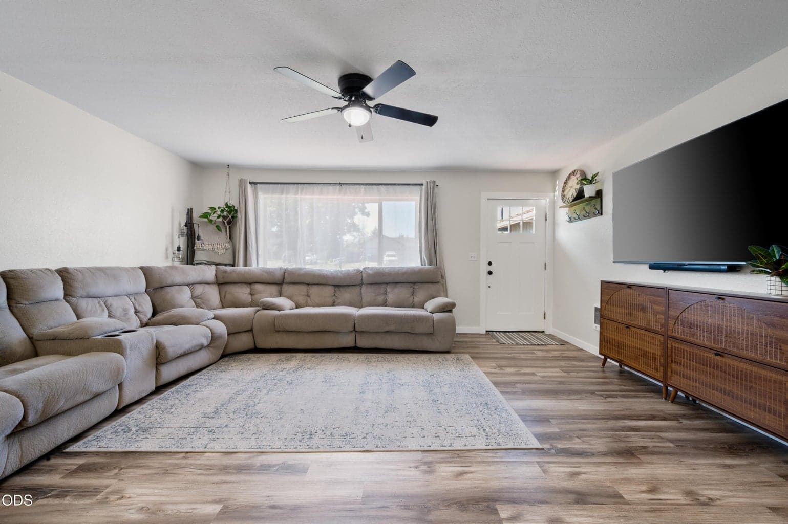 Photo of 2857 Pumice Place 6 of 29