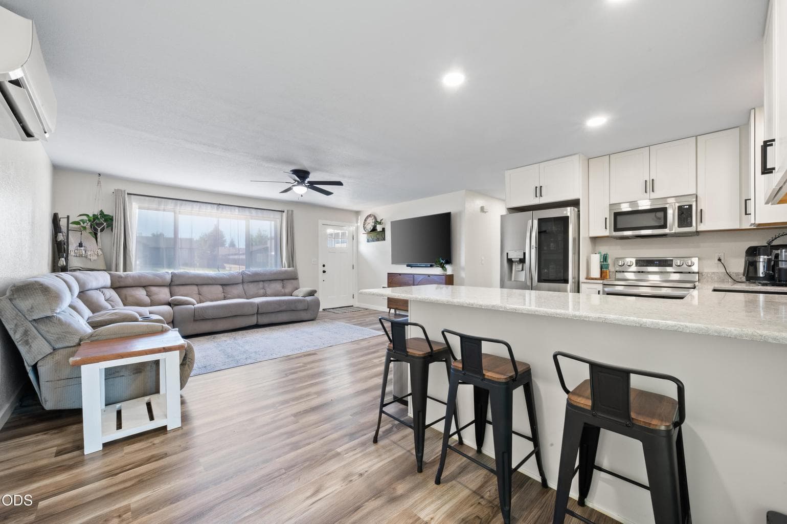 Photo of 2857 SW Pumice Place 14 of 29